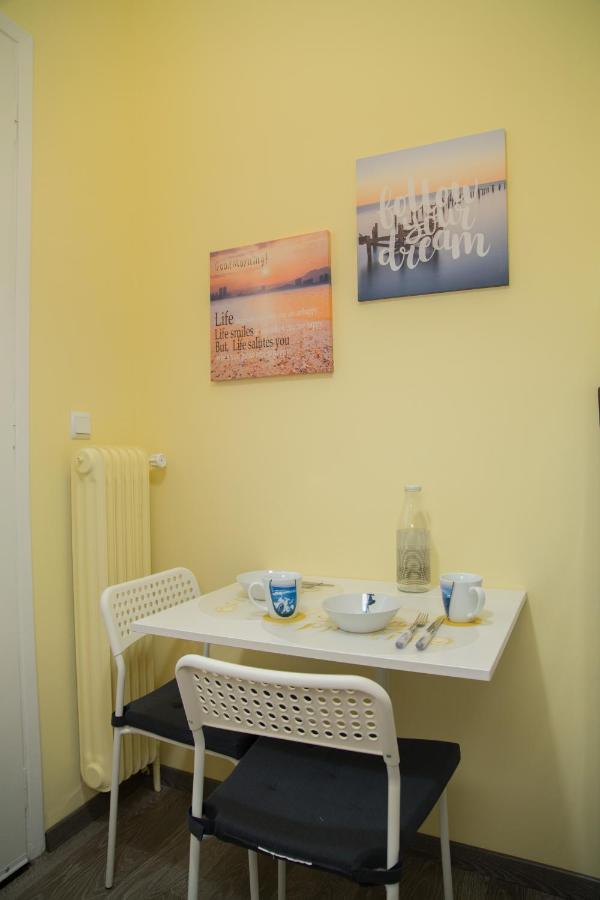 Cozy Renovated Flat In Koukaki Apartamento Atenas Exterior foto